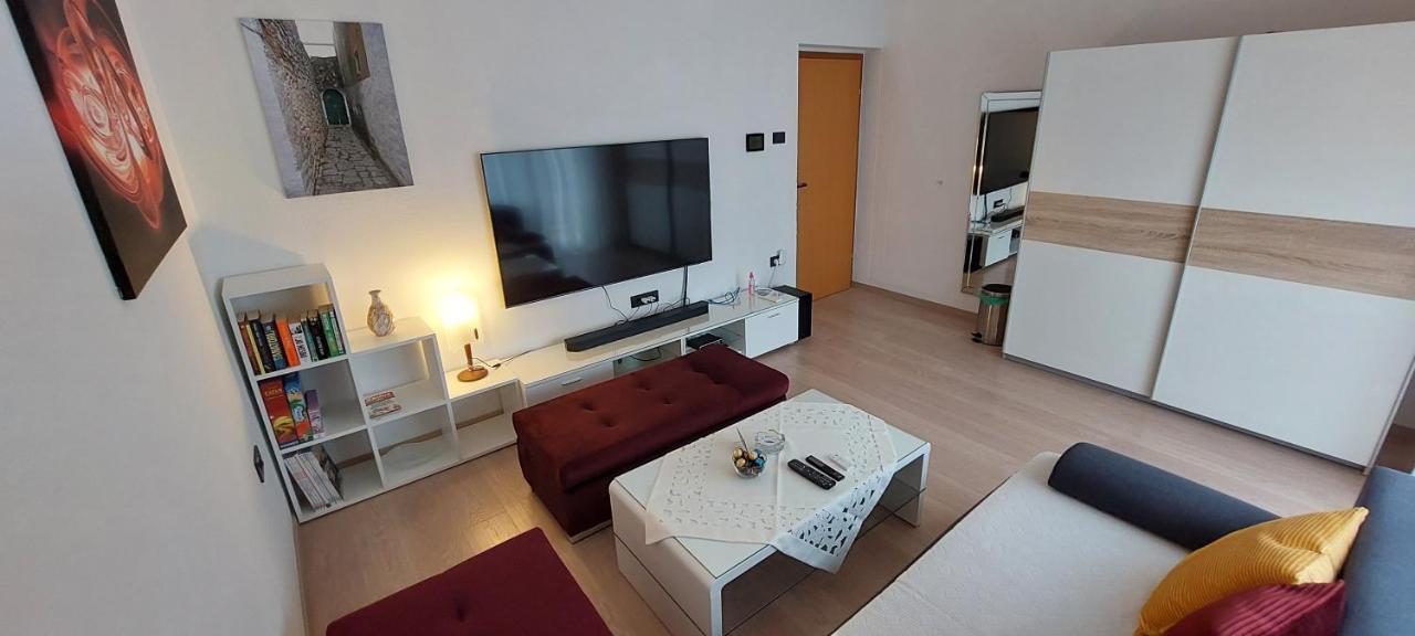 Apartman Perunika Selce Exterior foto