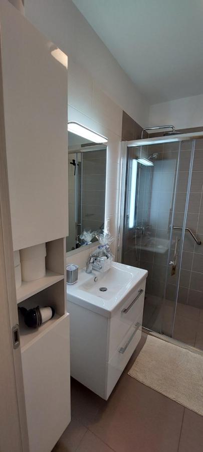 Apartman Perunika Selce Exterior foto